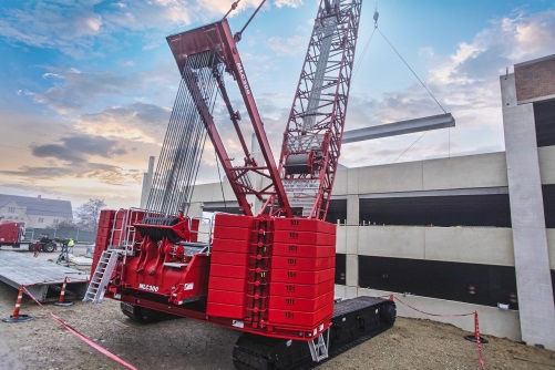 Manitowoc MLC300 VPC-MAX crawler crane, 300 t lifting capacity