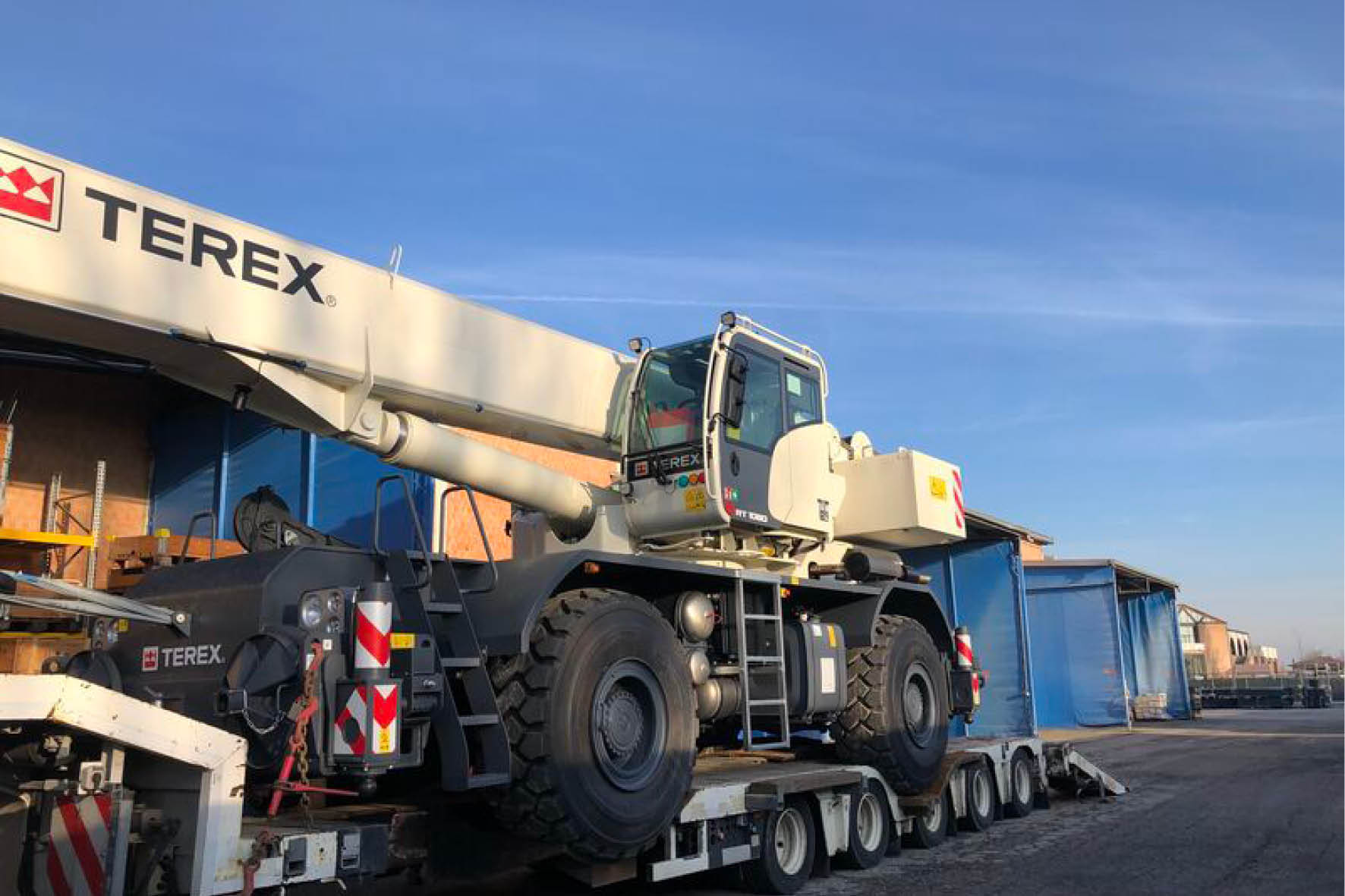 Raimondi RT 1080 rough-terrain crane, 80 t lifting capacity