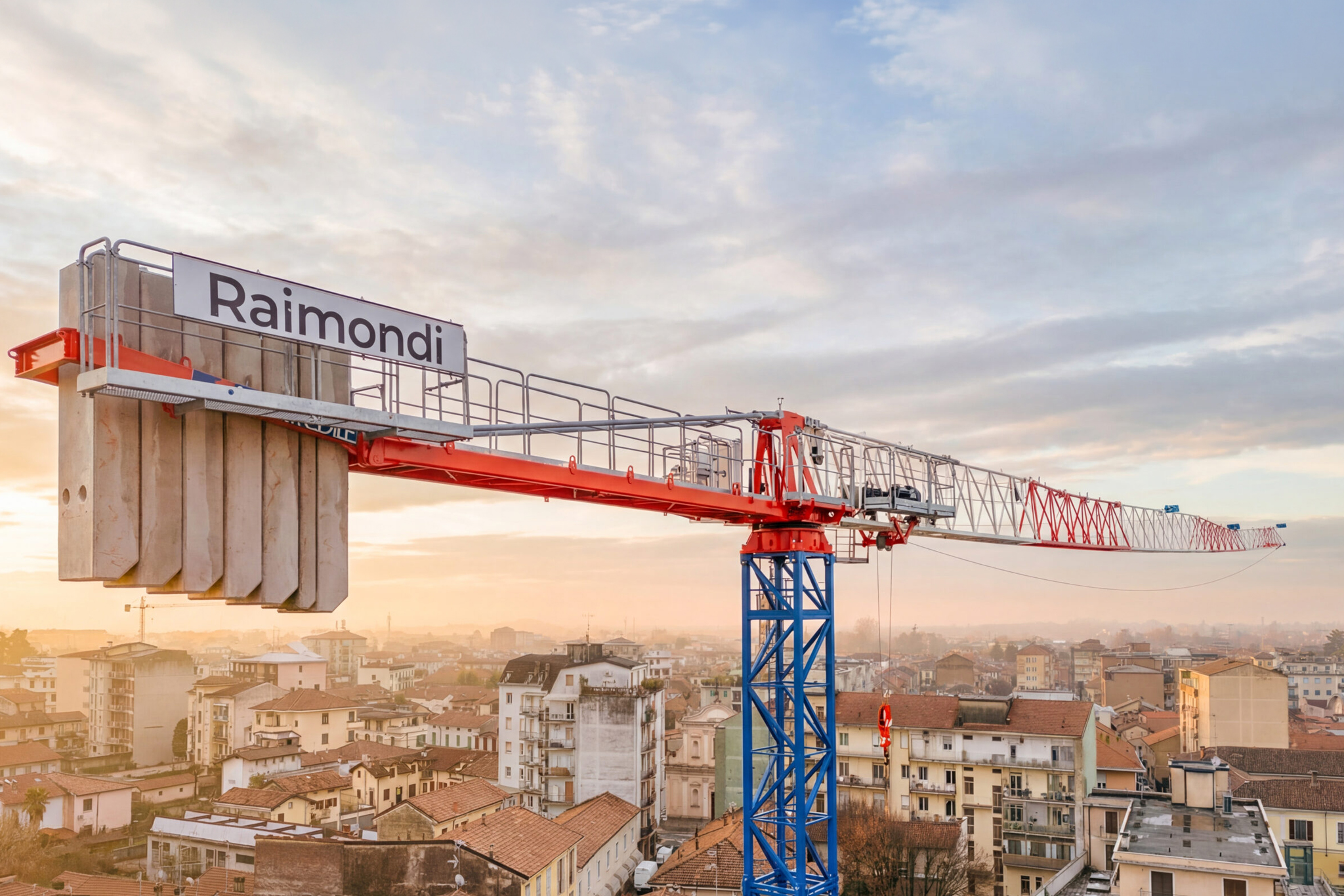 Raimondi T87 tower crane, 5 t lifting capacity