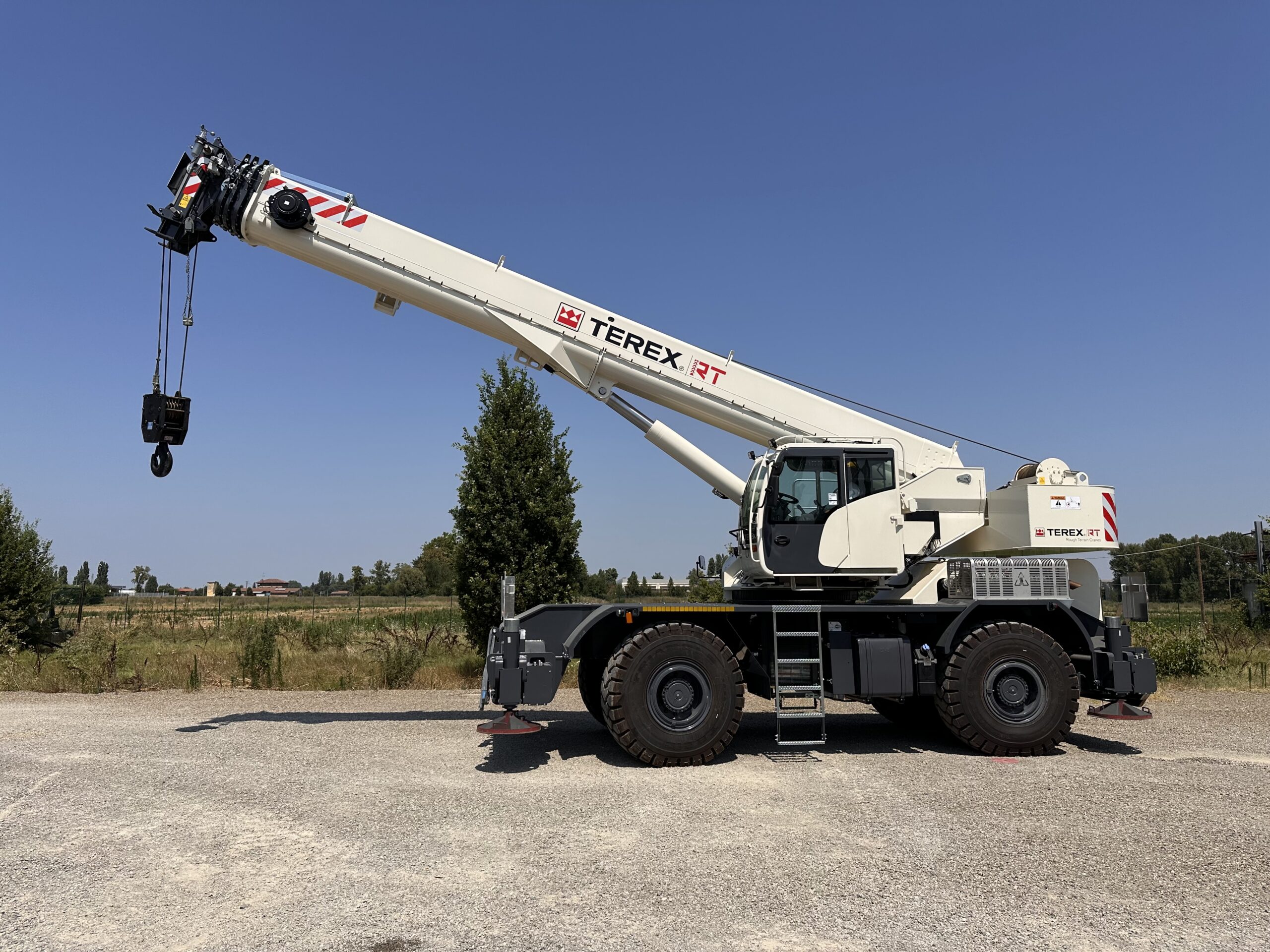Raimondi TRT 60 rough-terrain crane, 60 t lifting capacity